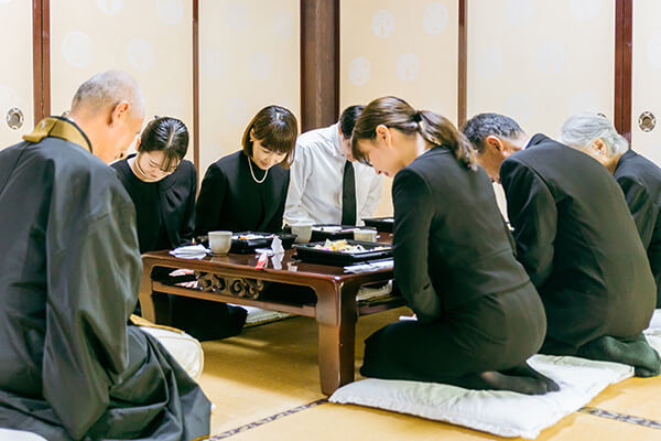 初七日法要・精進落とし